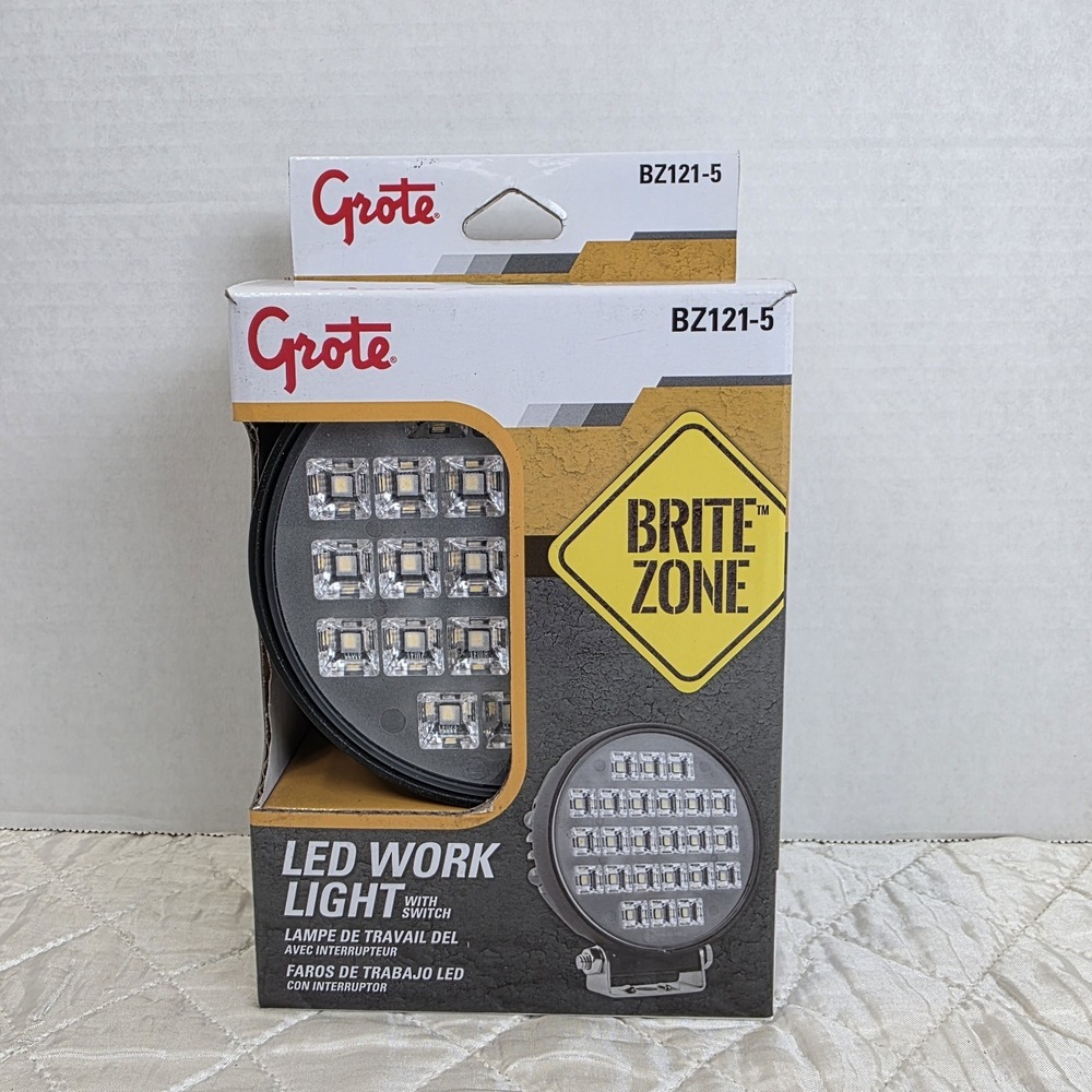 Grote BZ121-5 BriteZone LED Work Light - 1900 Raw Lumen, Round with Switch (Ret